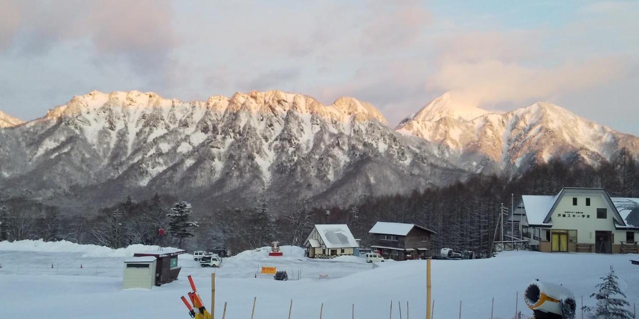 宿屋白金家 Yadoya-Shiroganeya 1日1組限定2名から8名様まで 全館貸切り 伝統的建造物の旅籠宿 Traditional Culture Experience Наґано Екстер'єр фото