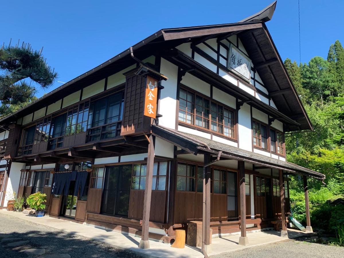 宿屋白金家 Yadoya-Shiroganeya 1日1組限定2名から8名様まで 全館貸切り 伝統的建造物の旅籠宿 Traditional Culture Experience Наґано Екстер'єр фото