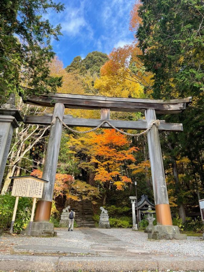宿屋白金家 Yadoya-Shiroganeya 1日1組限定2名から8名様まで 全館貸切り 伝統的建造物の旅籠宿 Traditional Culture Experience Наґано Екстер'єр фото